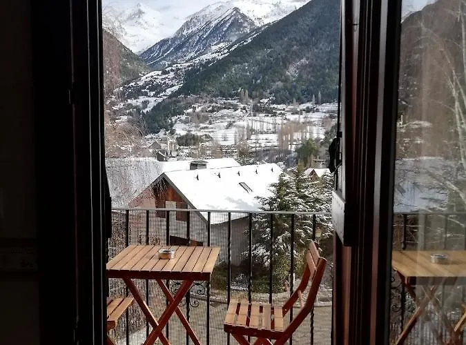 Apartment Apartamento Familiar Con Vistas Y Garage La Portiecha Sallent De Gallego